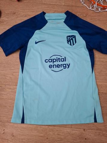 Atletico madrid shirt maat 147-158 beschikbaar voor biedingen