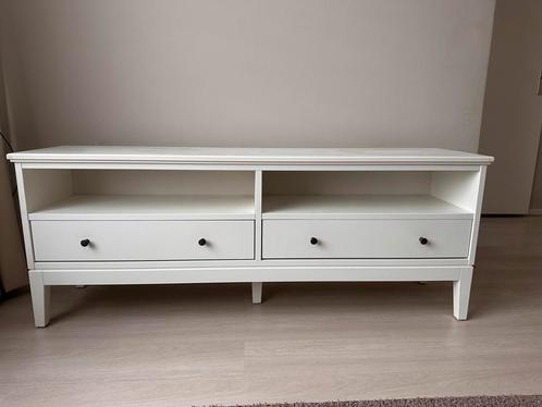 IKEA HEMNES TV-meubel – wit (2 lades), Huis en Inrichting, Kasten | Televisiemeubels, Zo goed als nieuw, Minder dan 100 cm, 25 tot 50 cm