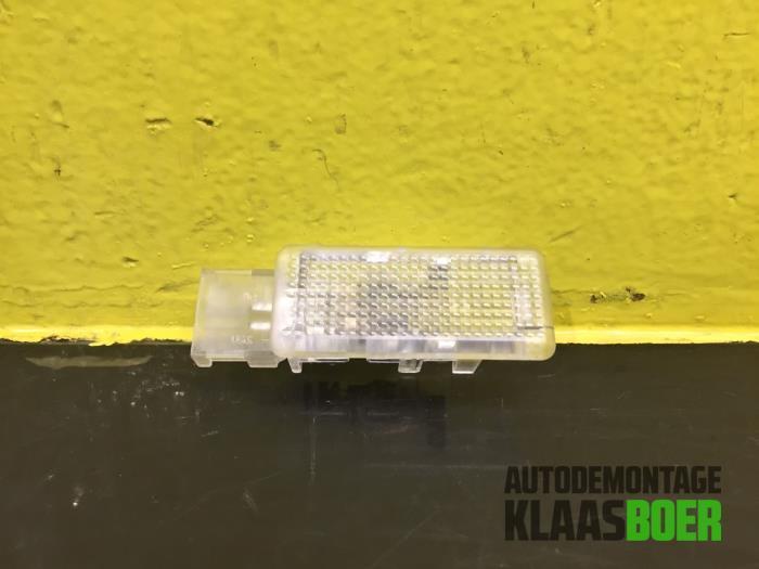 Binnenverlichting achter van een Volkswagen Polo, Auto-onderdelen, Verlichting, Volkswagen, Gebruikt, 6 maanden garantie, 12 maanden garantie
