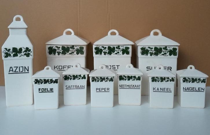 Set van 10 oude voorraadpotten, Antiek en Kunst, Antiek | Keramiek en Aardewerk, Ophalen
