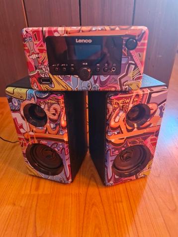 Lenco stereoset met radio, usb, Bluetooth en aux.  beschikbaar voor biedingen