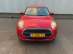 Mini one 1.5 102pk 2021 Rood klm35941, Auto's, Mini, Voorwielaandrijving, Stof, Zwart, 49 €/maand