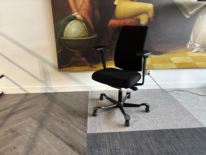 HÅG Creed 6005 bureaustoel, Huis en Inrichting, Bureaustoelen, Gebruikt, Bureaustoel, Zwart, Ergonomisch, Ophalen