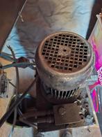 Hydroliek motor, Ophalen