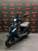 Piaggio Zip 2022 Brom! SP BLACK ON BLACK ALPHA LED GARANTIE!, Maximaal 45 km/u, Ophalen of Verzenden, Zo goed als nieuw