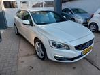 Volvo V60 2.4 D5 Twin Engine Special Edition Leer Nav LMV, Auto's, Automaat, Vierwielaandrijving, 1880 kg, 167 €/maand