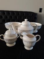 Servies Queen's Garden 59-delig NIEUW, Huis en Inrichting, Keuken | Servies, Ophalen, Nieuw, Overige stijlen, Aardewerk