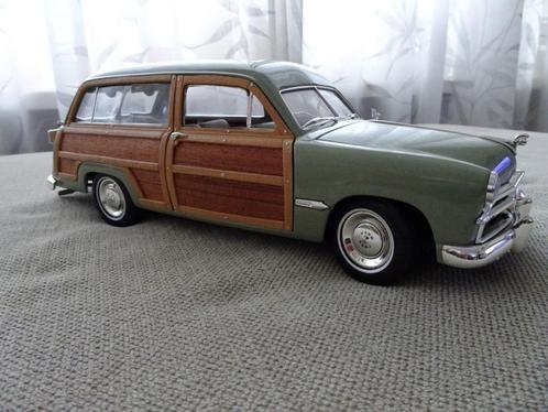 Ford Woody Wagon 1949,prachtig schaalmodel zware kwaliteit, Hobby en Vrije tijd, Modelauto's | 1:18, Nieuw, Auto, Ophalen