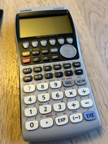 Casio FX-9860GII grafische rekenmachine (2x) beschikbaar voor biedingen