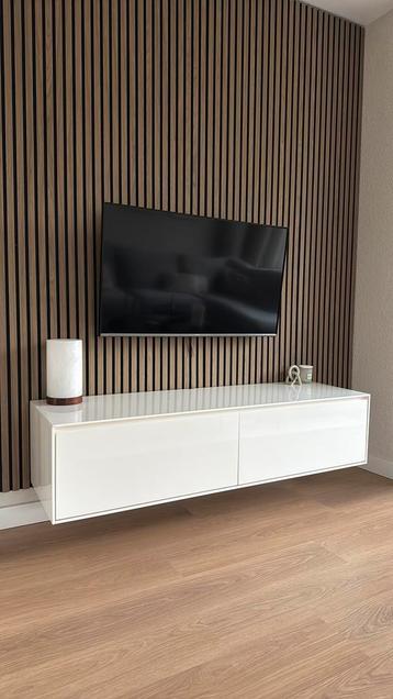 Goossens zwevend wit tv meubel