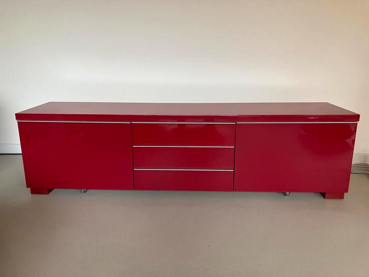 TV-kast IKEA Besta Burs rood, Huis en Inrichting, Kasten | Lockerkasten, Gebruikt, Ophalen