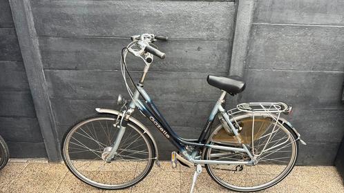 Nette Gazelle Damesfiets 28 inch.18 versnellingen, Fietsen en Brommers, Fietsen | Dames | Damesfietsen, Zo goed als nieuw, Gazelle