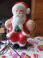 Buiten kerstman hangend met verlichting, Ophalen of Verzenden