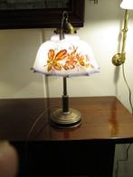 tafellamp - messing  -lamp - opaline, Huis en Inrichting, Minder dan 50 cm, Ophalen of Verzenden, Zo goed als nieuw, Glas