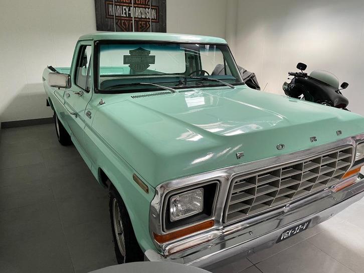 Ford f150 1979 Groen oldtimer, Auto's, Bestelauto's, Particulier, Ford, Benzine, Handgeschakeld, Geïmporteerd, Groen, Leder, Achterwielaandrijving