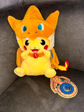 Pikachu Charizard poncho knuffel beschikbaar voor biedingen