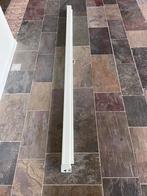 Ophangbaar beamerscherm  2 x 2 m, Ophalen, Zo goed als nieuw