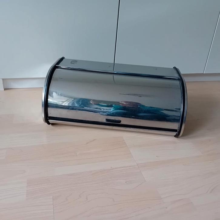 Ruime broodtrommel rvs 46 breed 27 diep 19 hoog, Huis en Inrichting, Keuken | Keukenbenodigdheden, Gebruikt, Ophalen of Verzenden