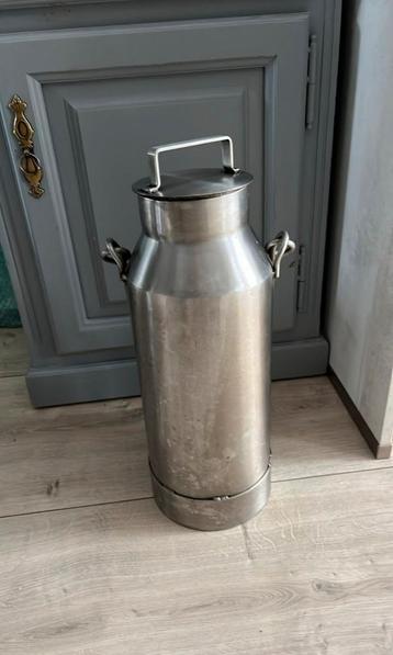Gave rvs melkbusje 5.liter  beschikbaar voor biedingen