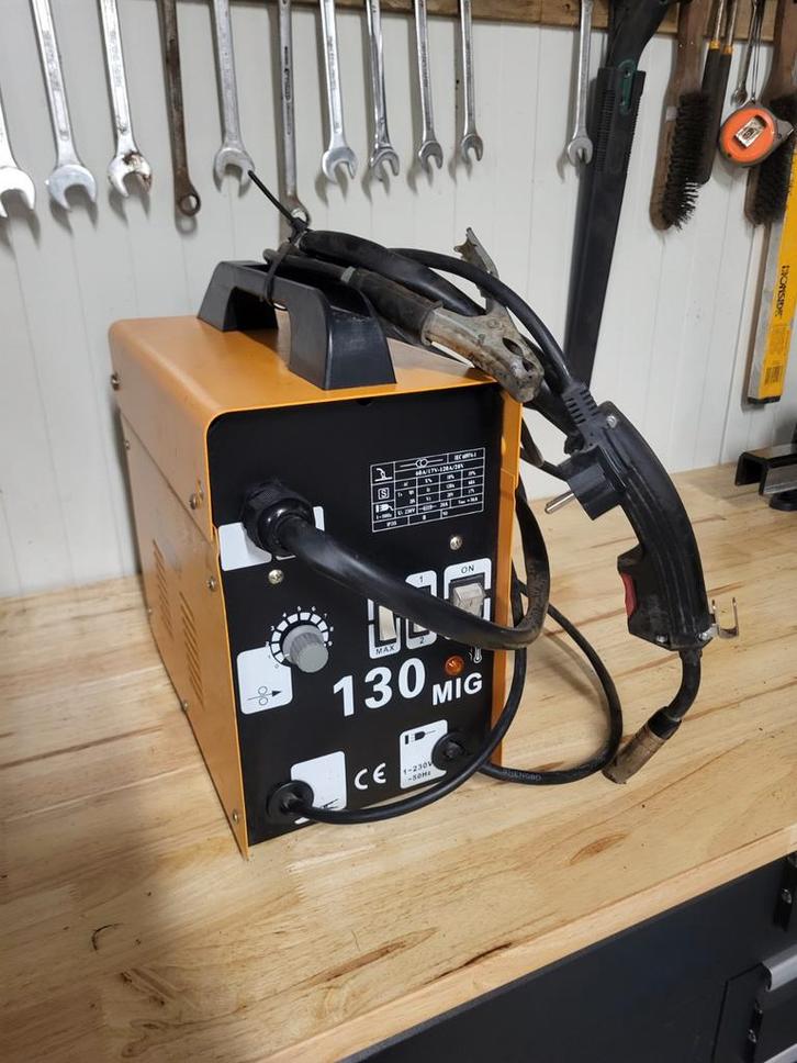 CO2 Lasapparaat - Giant 130 MIG met automatische laskap, Doe-het-zelf en Verbouw, Gereedschap | Lasapparaten, Gebruikt, Co2, Minder dan 150 ampère