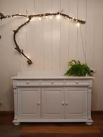 Dressoir. Breed 154,5. Diep 51 cm. Hoog 93,5. Rand erop 10,5, Ophalen of Verzenden, Gebruikt, Eikenhout, Met deur(en)