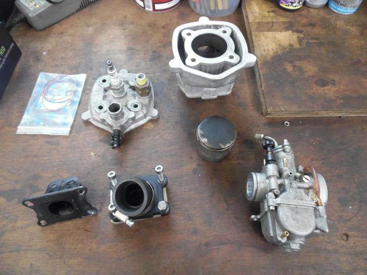 80cc 50 mm Malossi cilinder derbi >06 D50B0 met 21pwk carb., Fietsen en Brommers, Brommers | Toebehoren, Gebruikt, Overige typen