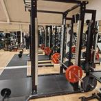 Technogym squat rack zware uitvoering, Sport en Fitness, Ophalen, Zo goed als nieuw, Overige typen