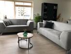 Set twee grijze banken woonsquare, Huis en Inrichting, Banken | Bankstellen, Ophalen, Driepersoons, 75 tot 100 cm, Zo goed als nieuw