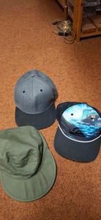 3 petten, Ophalen of Verzenden, Zo goed als nieuw