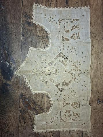 oude fijn geweven doek, begin 1900 beschikbaar voor biedingen