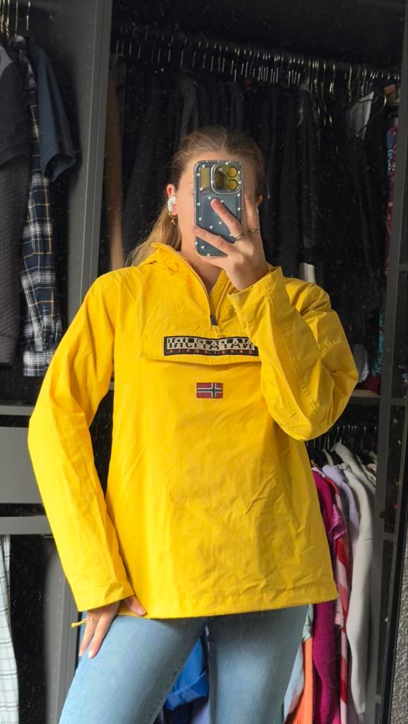 Napapijri Regenjas, Kleding | Dames, Jassen | Zomer, Zo goed als nieuw, Maat 34 (XS) of kleiner, Geel, Ophalen of Verzenden