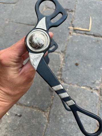 Showbit shank beschikbaar voor biedingen