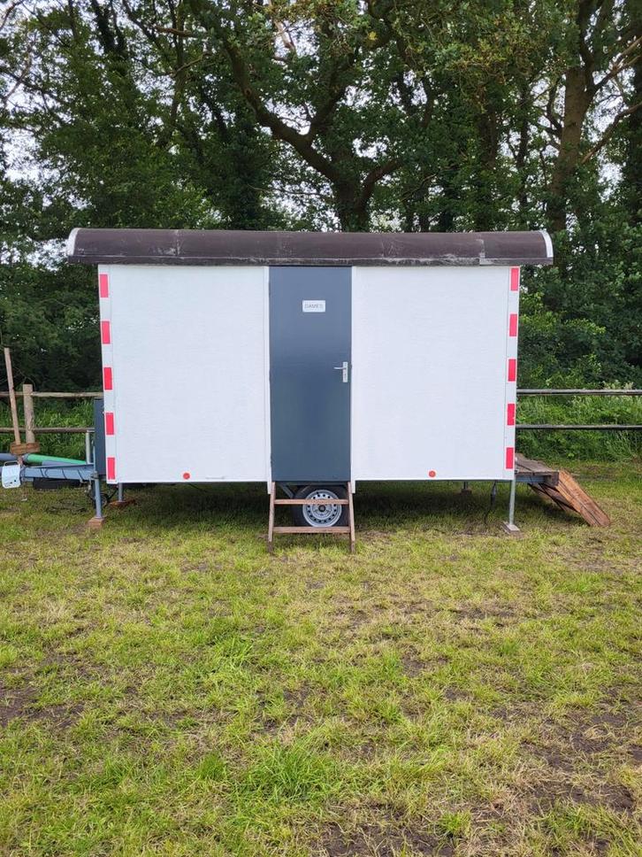 nette toiletwagen te huur., Auto diversen, Aanhangers en Bagagewagens, Zo goed als nieuw, Ophalen of Verzenden