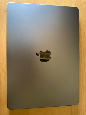 Apple macbook m1 pro 14 inch