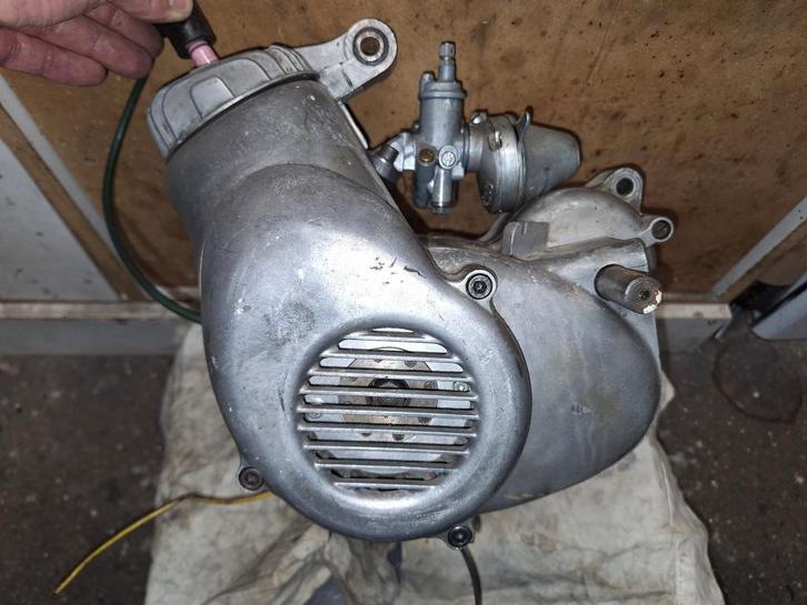 Te koop Mival blok, Fietsen en Brommers, Brommeronderdelen | Oldtimers, Zo goed als nieuw, Overige merken, Blok, Ophalen