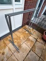 2 stuks kleding rekken markt rekken, Ophalen, Zo goed als nieuw