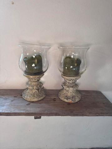 Windlicht voor kaarsen (brocante 32 cm hoog) beschikbaar voor biedingen