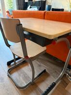 Schooltafeltje en stoeltje, Ophalen, Gebruikt