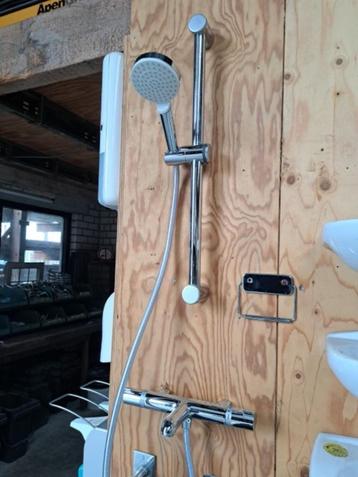 douche en bad set gebruikt, thermosstaatkraan, kraan. beschikbaar voor biedingen