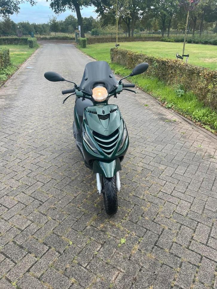 Piaggio zip | 50cc, Fietsen en Brommers, Scooters | Piaggio, Zo goed als nieuw, Zip, Maximaal 45 km/u, Benzine, Ophalen