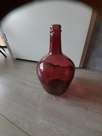 Vaas roze beschikbaar voor biedingen