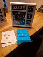 Dementie klok/Wall flip clock, Minder dan 50 cm, Vierkant, Ophalen of Verzenden, Zo goed als nieuw