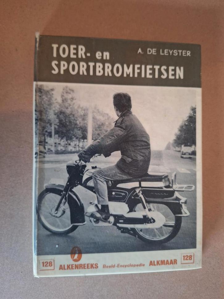 Toer- en Sportbromfietsen - A. de Leyster, Boeken, Motoren, Gelezen, Algemeen, Ophalen of Verzenden