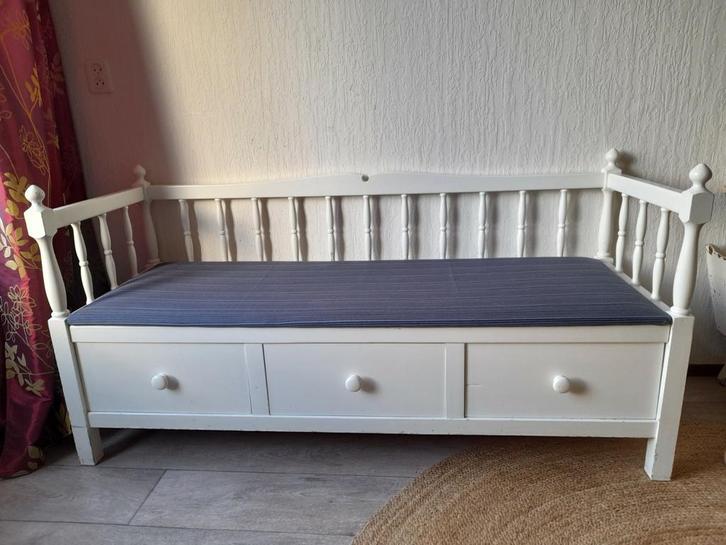 Zweedse klepbank, Huis en Inrichting, Banken | Sofa's en Chaises Longues, Zo goed als nieuw, Minder dan 150 cm, 75 tot 100 cm