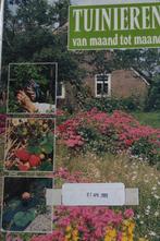 725 Boek Tuinieren van maand tot maand, Ophalen of Verzenden, Gelezen, Bloemen, Planten en Bomen