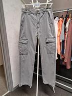 Stradivarius heel leuke broek met zakken, maat 38., Kleding | Dames, Broeken en Pantalons, Maat 38/40 (M), Ophalen of Verzenden