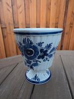 Delfts Blauw Bloempot op Voet, Antiek en Kunst, Ophalen of Verzenden
