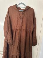 Bruine jurk met capuchon detail, Ophalen of Verzenden