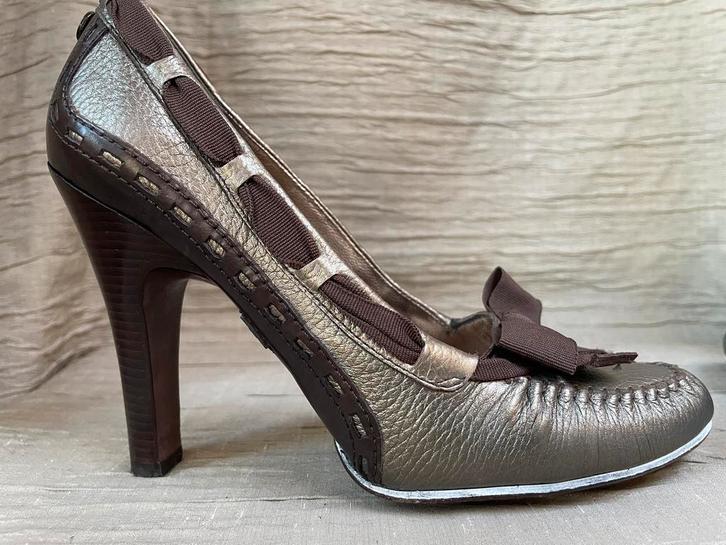 BCBG Max Azria pumps mt 37,5 BCBGMAXAZRIA, Kleding | Dames, Schoenen, Zo goed als nieuw, Pumps, Blauw, Ophalen of Verzenden