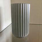 Vintage Lyngby vaas – grijs porselein, 15 cm – Deens design, Ophalen of Verzenden, Huis en Inrichting